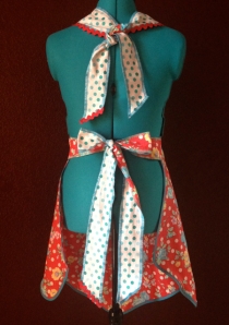 Back ties of Kitsch full apron